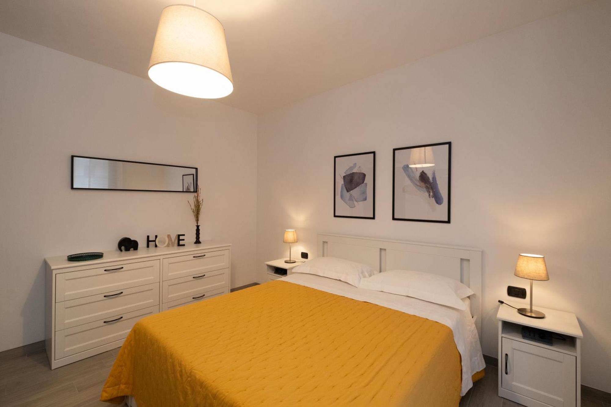 Bilocale A Lainate Lainhouse Apartman Kültér fotó