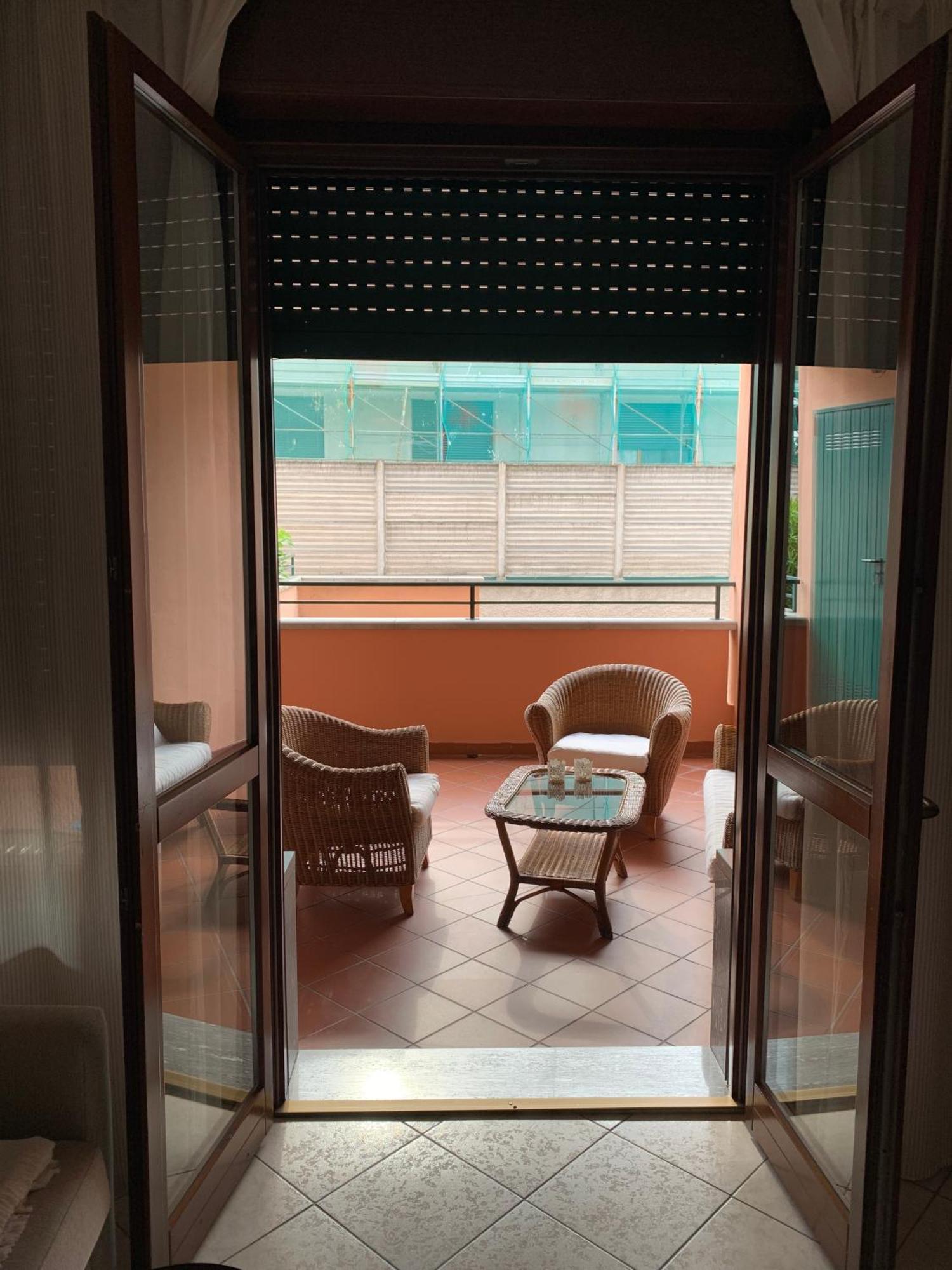 Bilocale A Lainate Lainhouse Apartman Kültér fotó